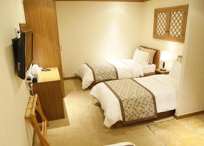 J Hill 3* ソウル特別市